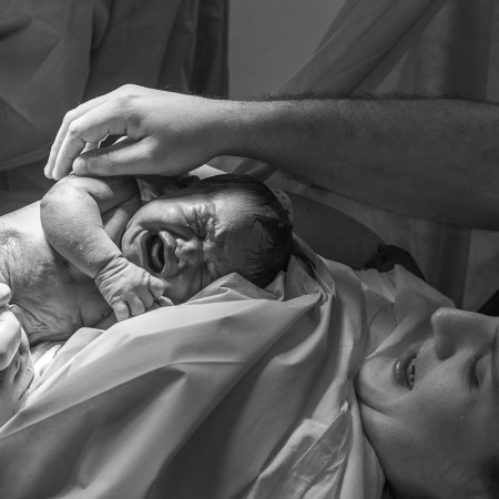 5 fotos que você deve fazer na maternidade