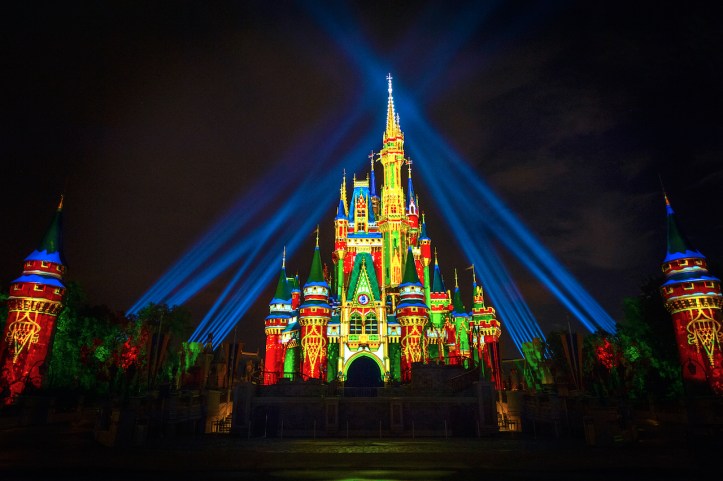 Disney cancela eventos de Natal por conta da pandemia de coronavírus