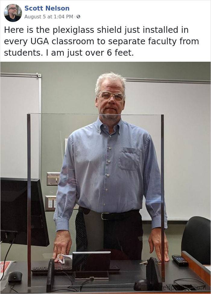 Professores americanos mostram como estão as salas na volta às aulas presenciais